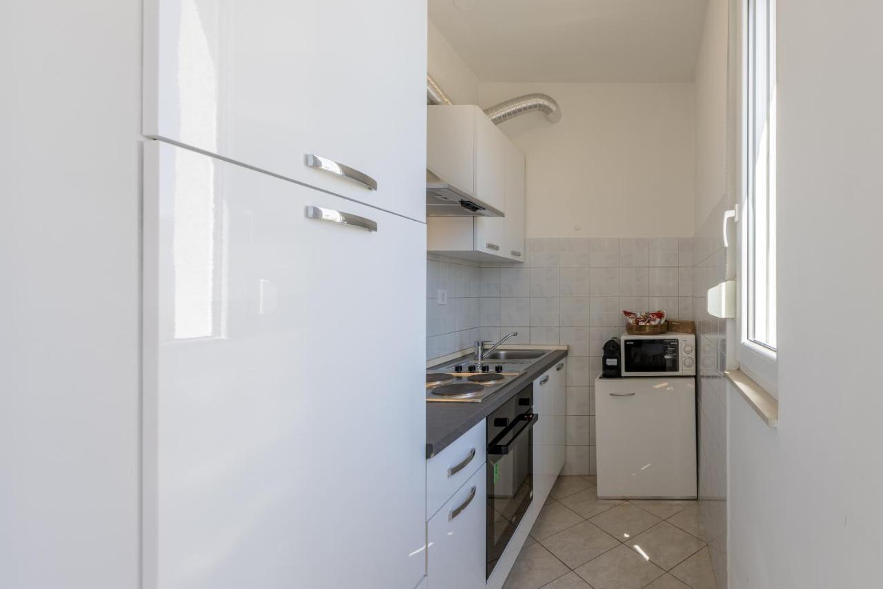 Apartment Split Karoglan Екстериор снимка