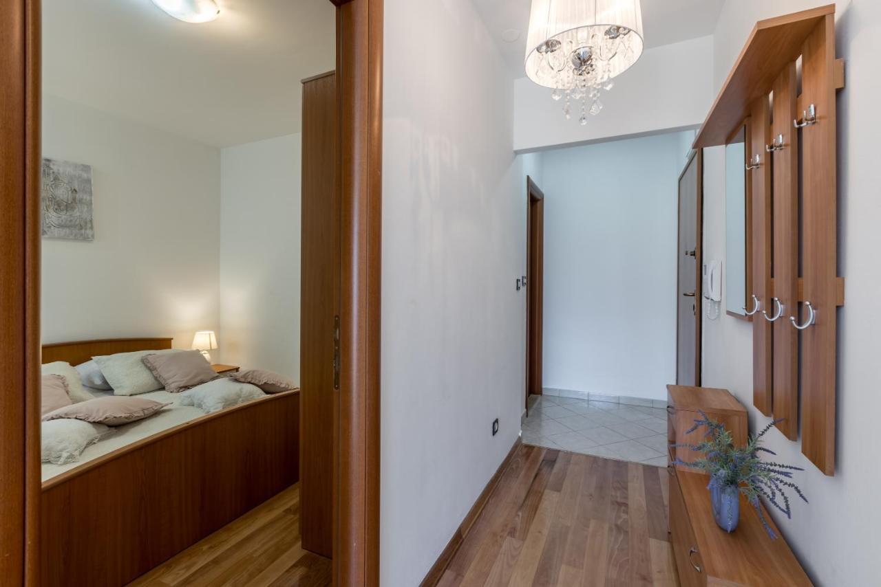 Apartment Split Karoglan Екстериор снимка