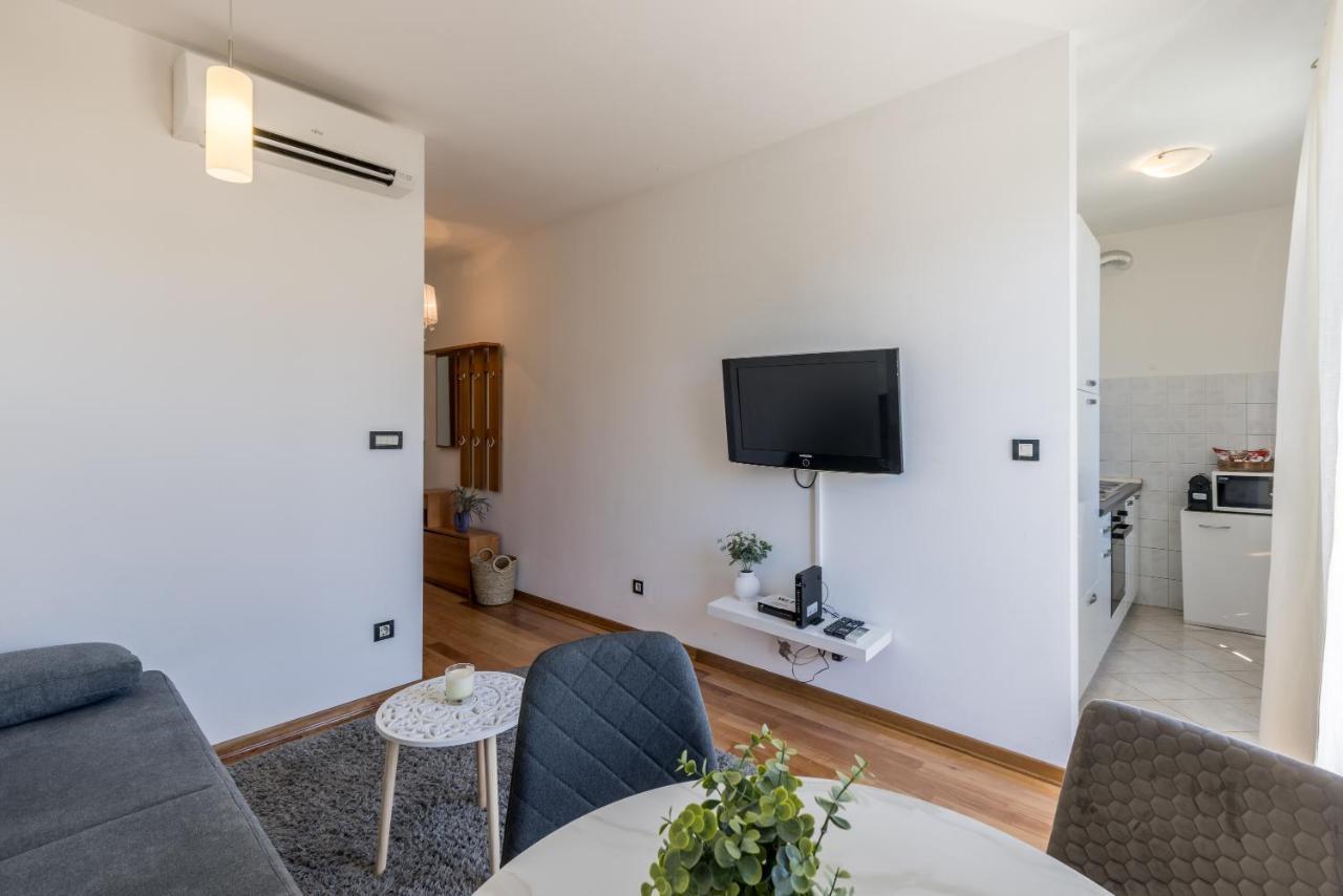 Apartment Split Karoglan Екстериор снимка
