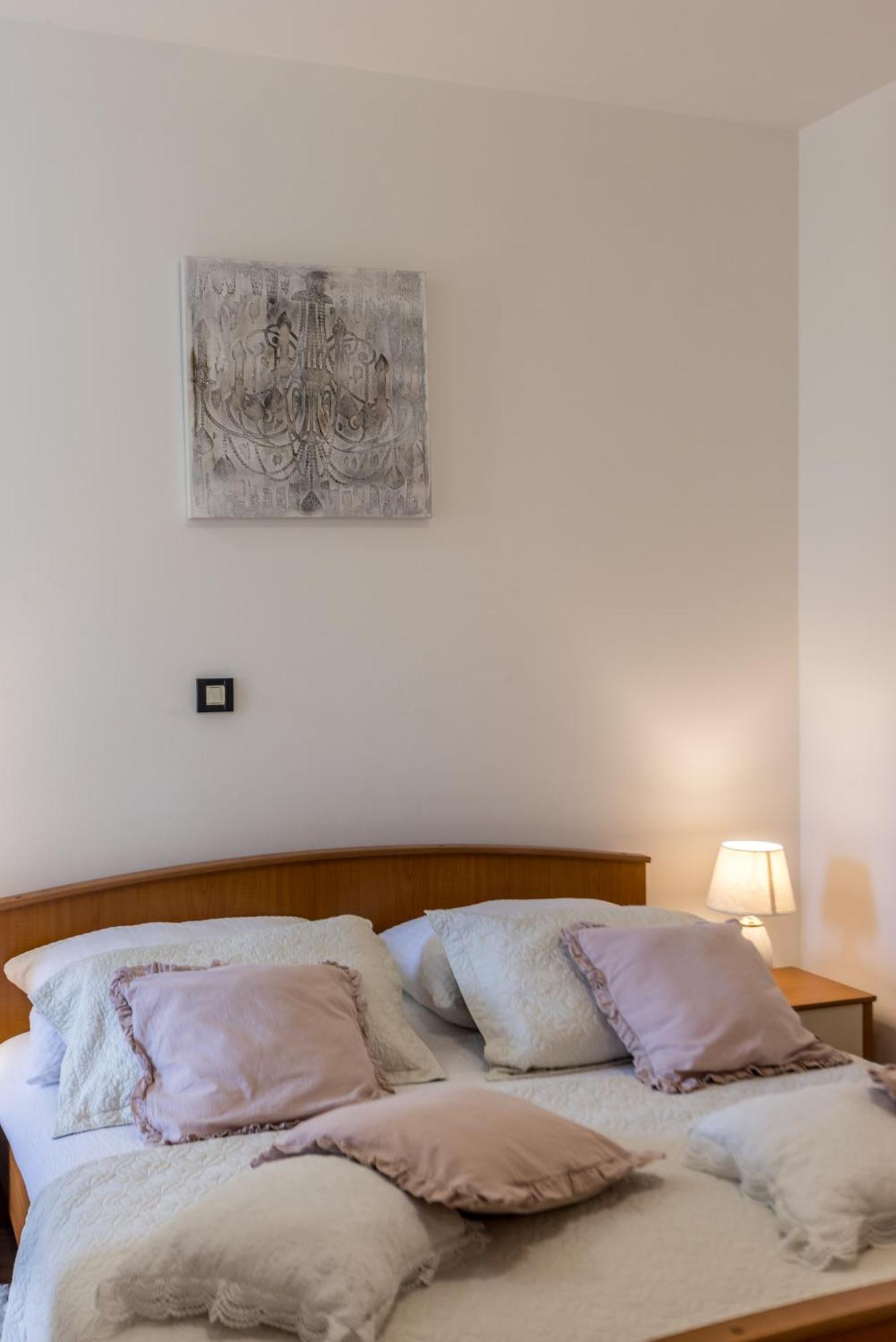 Apartment Split Karoglan Екстериор снимка